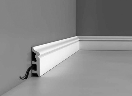 Classic 'Ogee' Skirting 1